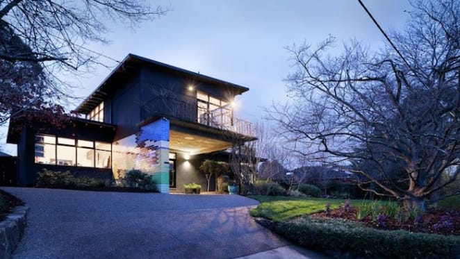 Californian modern 1940s Eaglemont home listed by architect