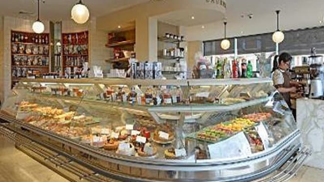 Popular East Melbourne café sells on thin yield
