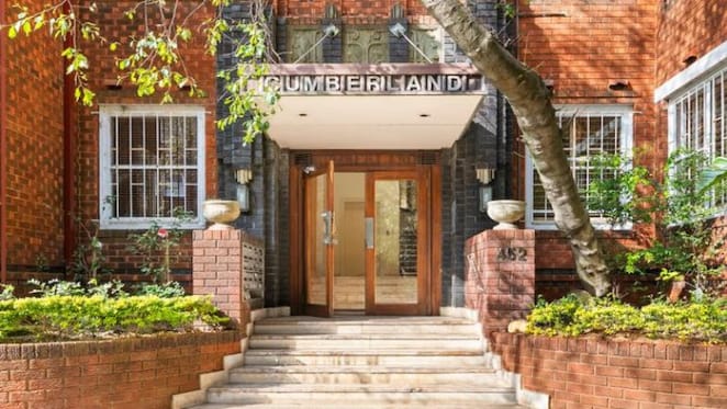 Edgecliff apartment of late actor Carmen Duncan sells