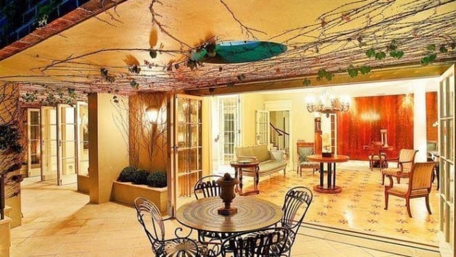 Gary Baker and Karin Upton Baker's Elizabeth Bay penthouse abode finally sells