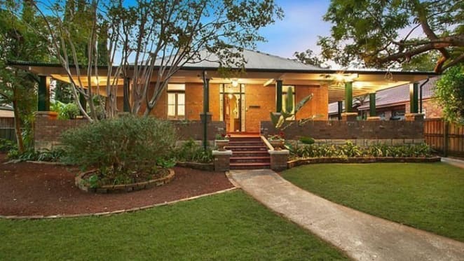 Langston House, 1892 colonial Epping home sells