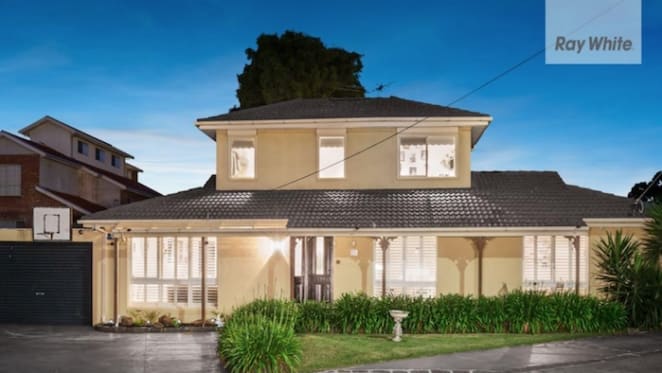 Last minute pre-Christmas auctions ahead of Santa's visit