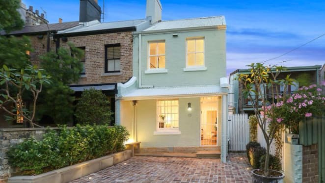 Ian Thorpe among inspectees of Paddington terrace