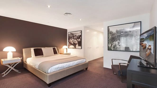 Ray White number one agent Gavin Rubinstein splashes out in Potts Point
