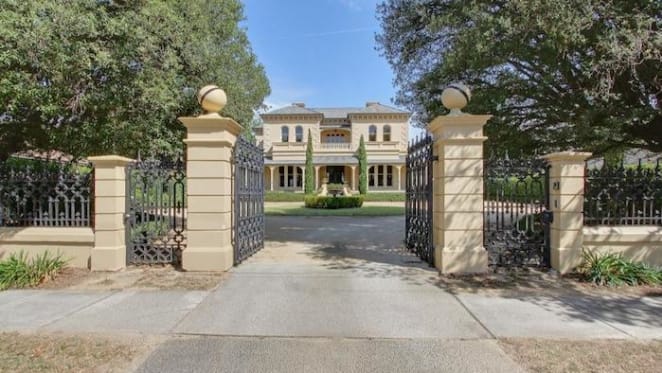 Goulburn landmark house listed for $2.45 million