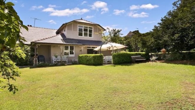 Antonia Kidman seeks tenants for Greenwich home