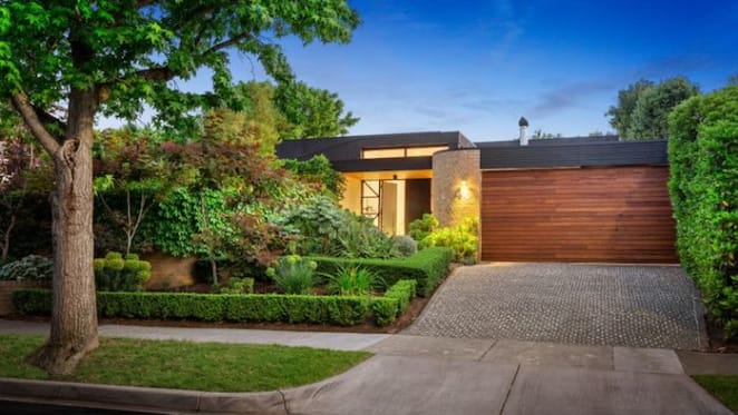 Award-winning Fiona Lynch home in Hawthorn sells