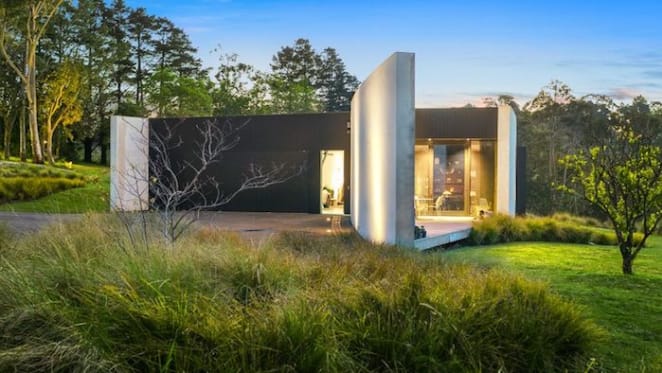 Striking Adelaide Hills concrete trophy home listed