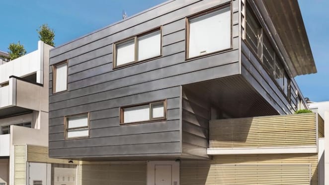 Prahran townhouse resembling Bec Judd's sells next door