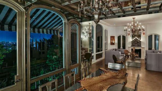 Former Hollywood home of Errol Flynn listed