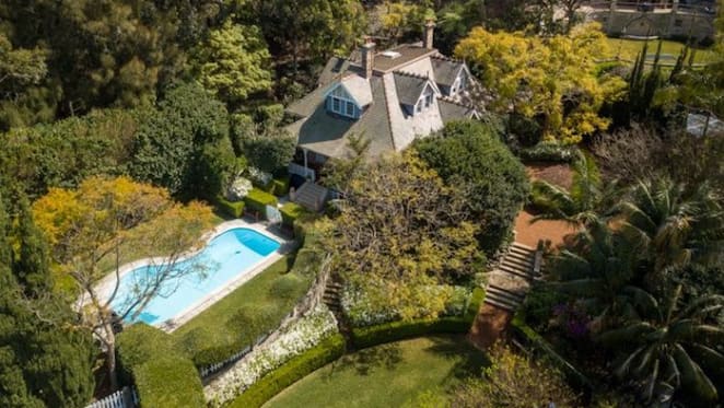 Hunters Hill trophy Glen Mahr sold after price cut