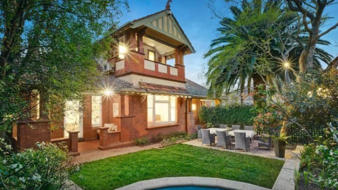 Former Kew mayor's home sold under the hammer