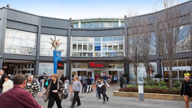 Swarovksi relaunches their Knox City store in Knox Westfield