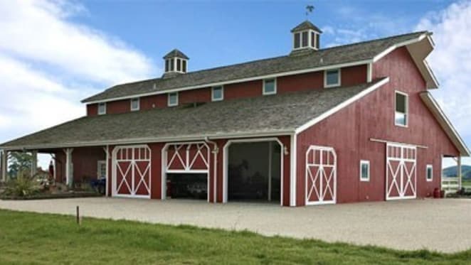 Victorian Americana barn: trophy barn listing