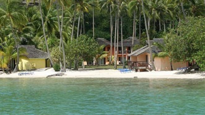 Clive Palmer buys former Club Med resort in Bora Bora for $10 million