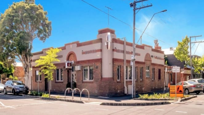 Collingwood's Leinstar Arms Hotel building for sale