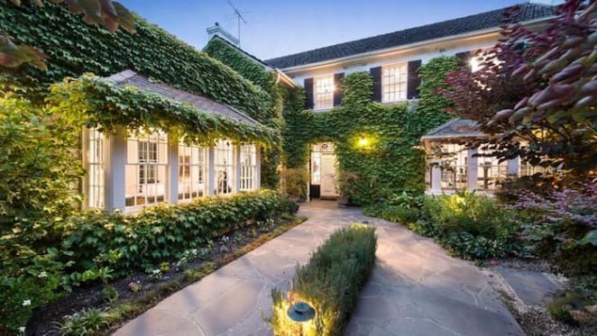 1930s Malvern trophy home listed