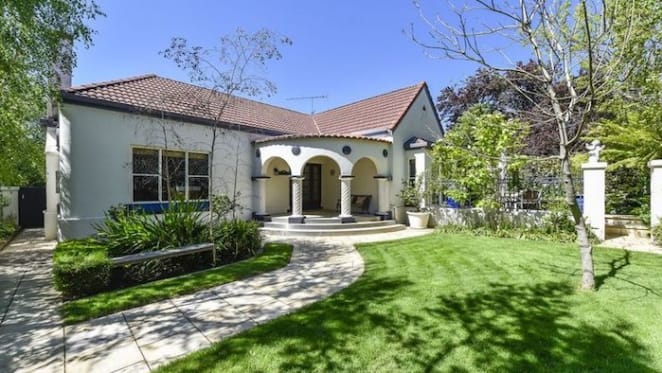What a lazy $700,000 can buy in Mount Gambier: HTW residential