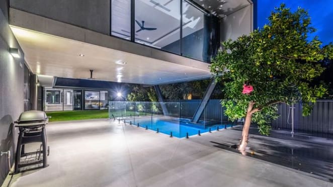 Mount Pleasant trophy home near the Swan River listed