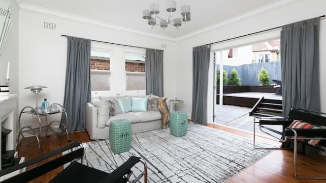 International fashion model Julia Nobis buys at Bondi Junction