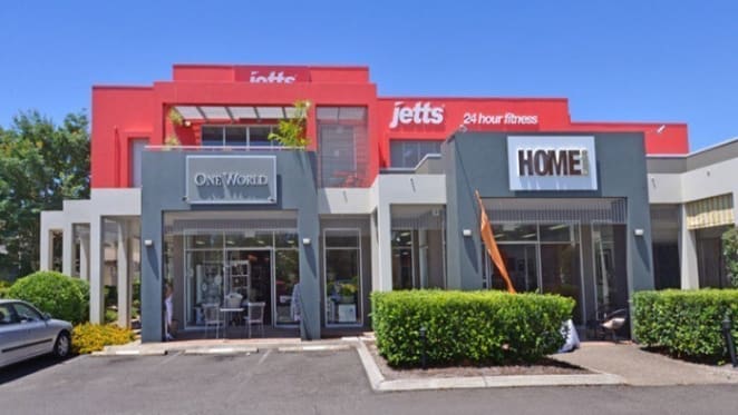 Noosaville commercial property sells for $1.1 million under the hammer
