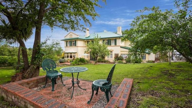 The Elms, North Hobart arts and crafts bed and breakfast sold