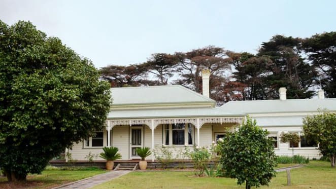 Monomeith Park, Pakenham listed by Bourke family
