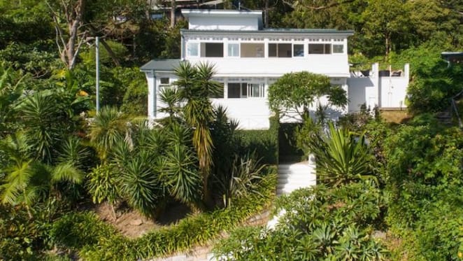 Interior designer Justine Hugh-Jones sells Palm Beach home to Jones magazine editor
