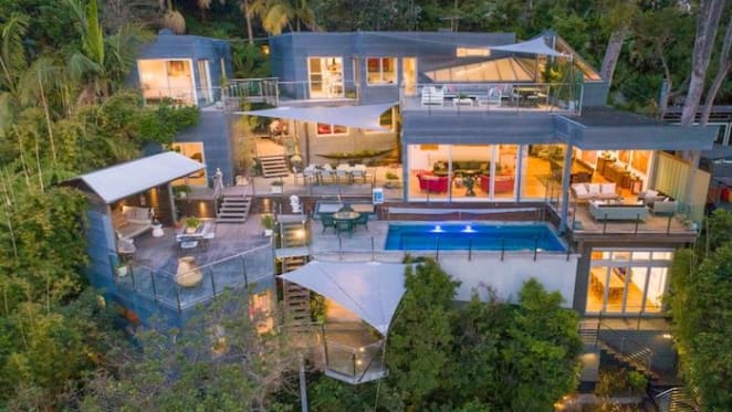 Deutsche Bank Asian Pacific chairman Ken Borda lists Palm Beach weekender