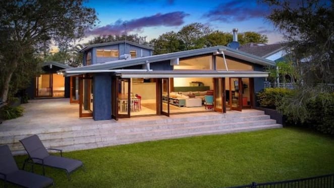Rebel Sports co-founder Robert Gavshon sells at Pearl Beach