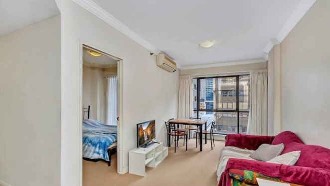 One bedroom Paragon, Perth apartment falls $85,000 from its peak 2007 price