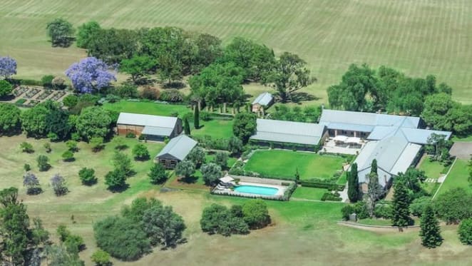Miranda Kerr linked with Hunter Valley vineyard purchase
