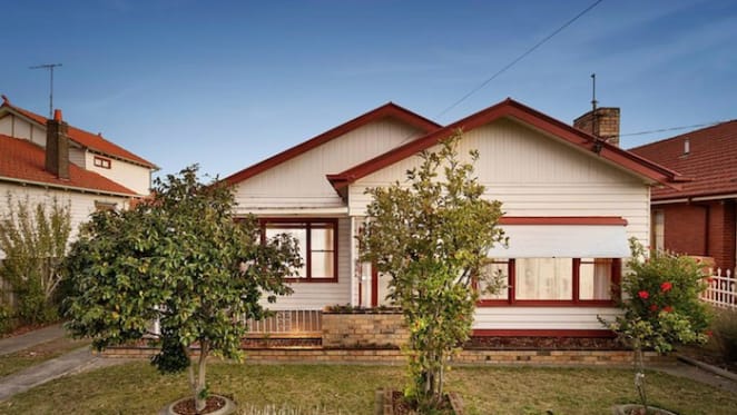 Reservoir weekend auctions top out at $1,332,000