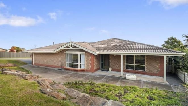 Ridgehaven, SA home sold by mortgagee above suburb median price