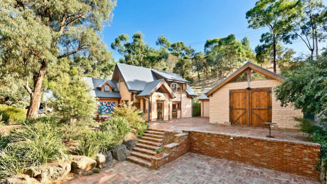 Eltham mudbrick residence sold