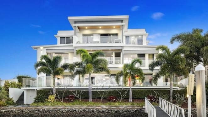 Sanctuary Cove trophy home calling final offers with near $6 million hopes