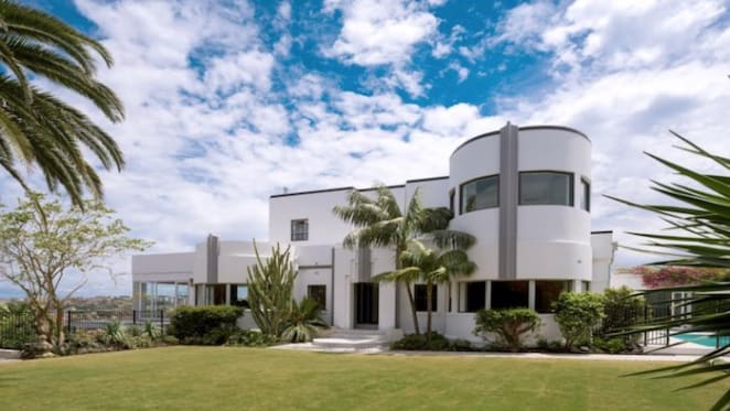 Art collector John Schaeffer pulls Dover Heights home from auction