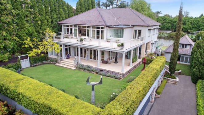 Scheinberg family lists in Bellevue Hill after buying Rona