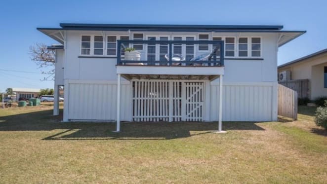 Minimal price gains for Selling Houses Australia beachfront