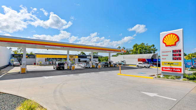 Noosaville Shell service station comes onto market