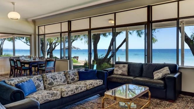 Beachfront Siesta Park house on WA's Geographe Bay listed at $5 million