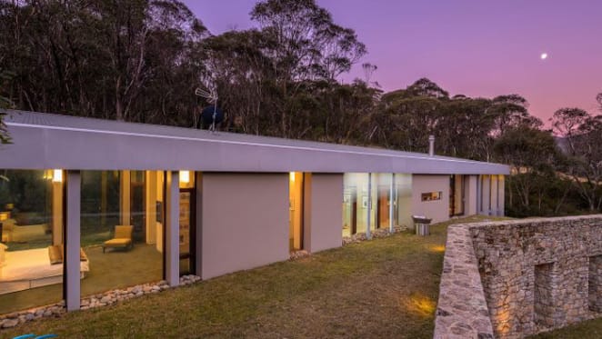 Thredbo price record set to fall with listing of ski chalet Tussock