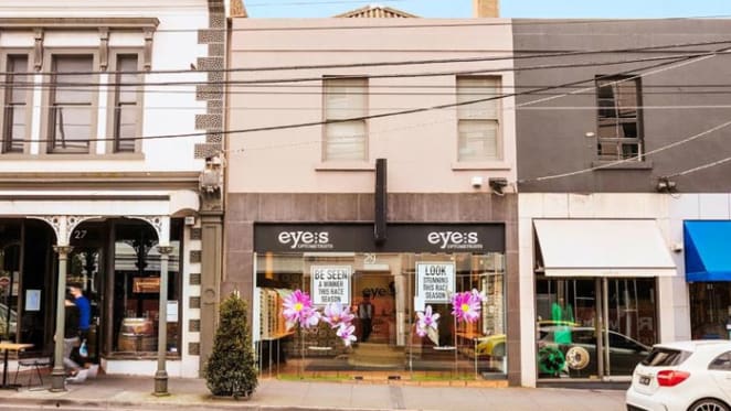 Toorak Road shop and apartment in South Yarra listed