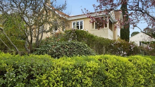 Albany Road, Toorak trophy mansion relisted