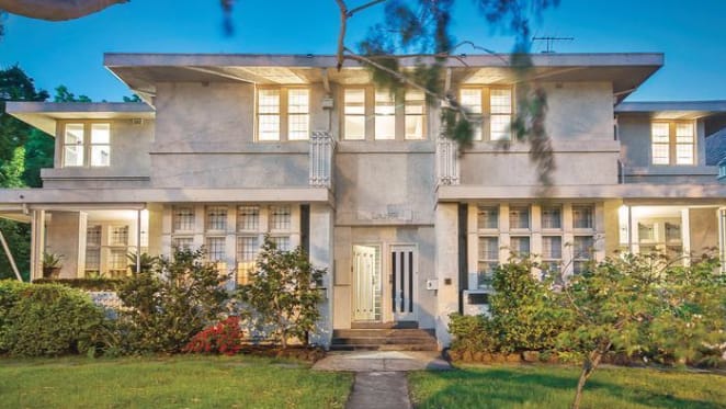 Walter Burley Griffin-designed Langi, Toorak offering