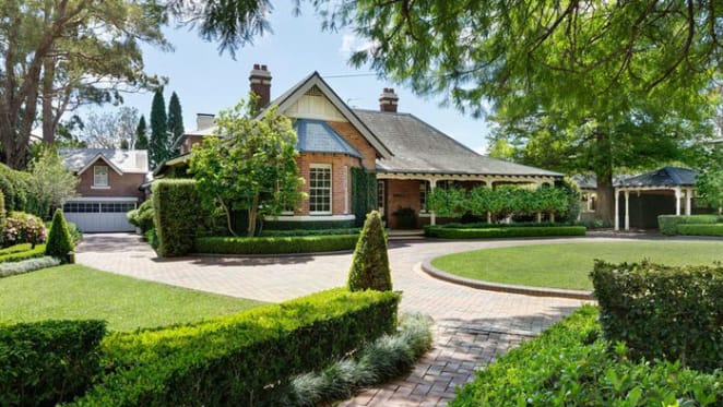 Historic Federation trophy home Kumdibar at Wahroonga listed