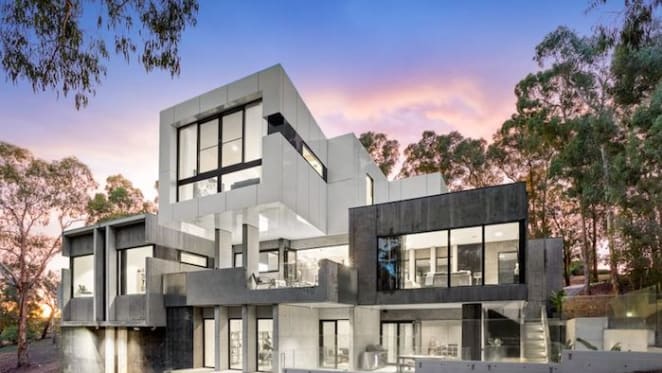 Six bedroom Bellbird Place, Warrandyte trophy home listed