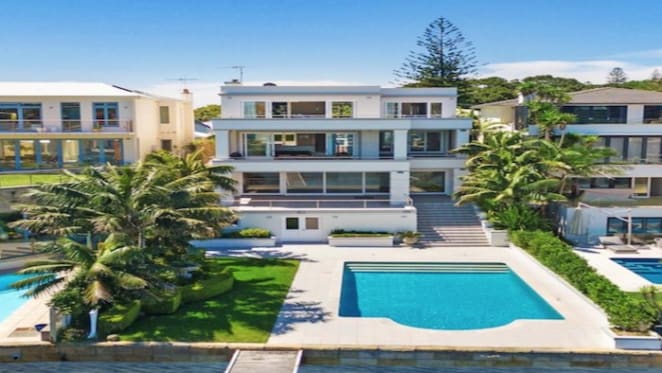 Nutribullet CEO Colin Sapire sells Watsons Bay holiday home