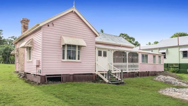Yeronga's Pink House comes onto market as mortgagee