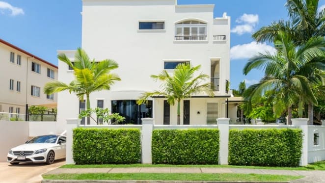 Interstate buyers snap up South East Queensland auction offerings